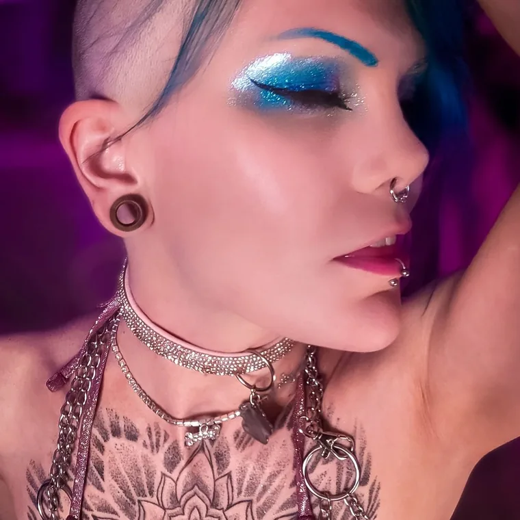 Dementhia – svensk OnlyFans-skapare
