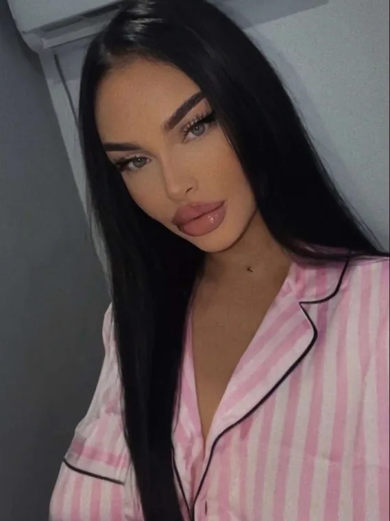 Natalie – svensk OnlyFans-skapare
