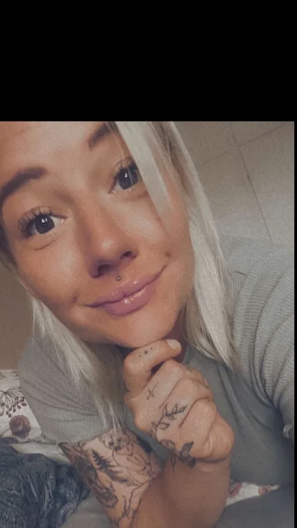 BlondiiGirl – svensk OnlyFans-skapare